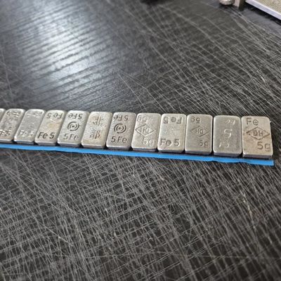 1 мм черная пенообразная пленка с двусторонним акриловым клеем 10 м